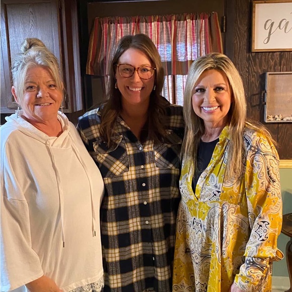 LIVE MONDAY & THURSDAY - GIVEAWAYS EVERY SHOW - Picture 5 of 16